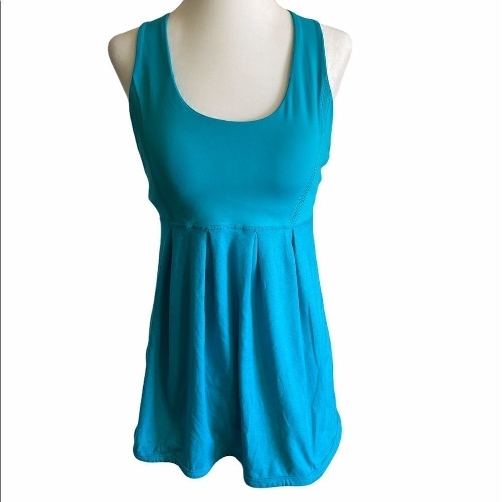 Lululemon teal racer back tank top size 6